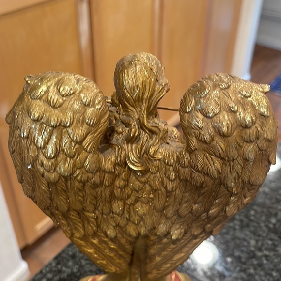 Gold Angel Figurine playing the violin, resin 11” tall x 5.5” W. - Picture 10 of 12